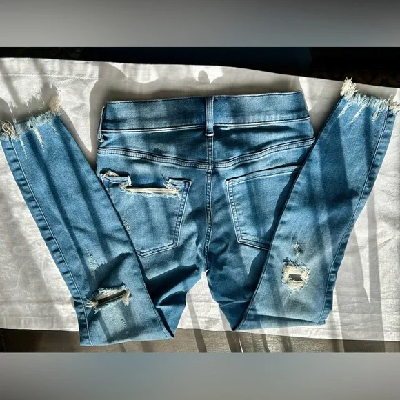 NWT Express high rise ankle distressed denim legging 0S 0 Short - Picture 2 of 6